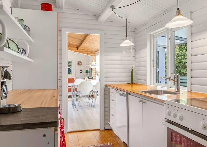 Winald - 500m From The Sea By Interhome Lakolk